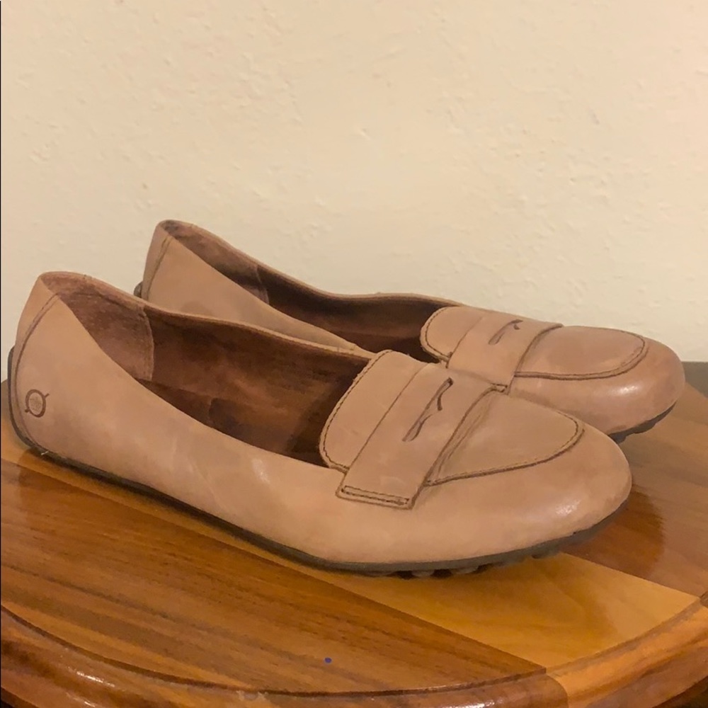 Born moccasins, Sz 9.5